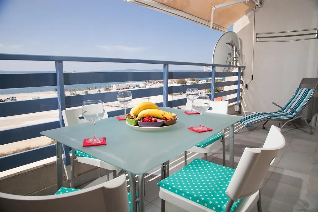 Luxury Beach Front Apt With Seaside View And Free Parking Split Apartment