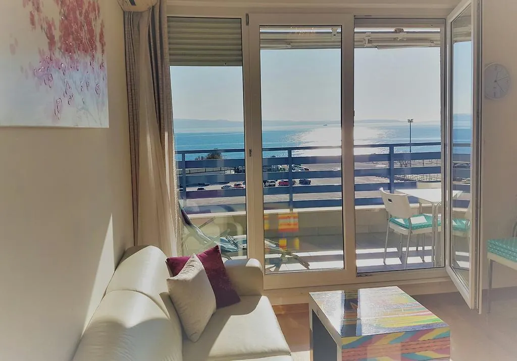 Apartment Luxury Beach Front Apt With Seaside View And Free Parking Split