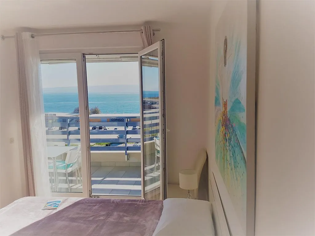 Luxury Beach Front Apt With Seaside View And Free Parking Split 0*,  Croatia