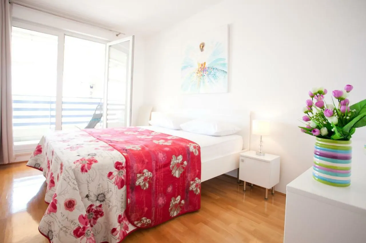 Luxury Beach Front Apt With Seaside View And Free Parking Split 0*,  Croatia